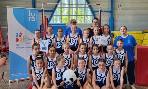 Badges poussines 2026